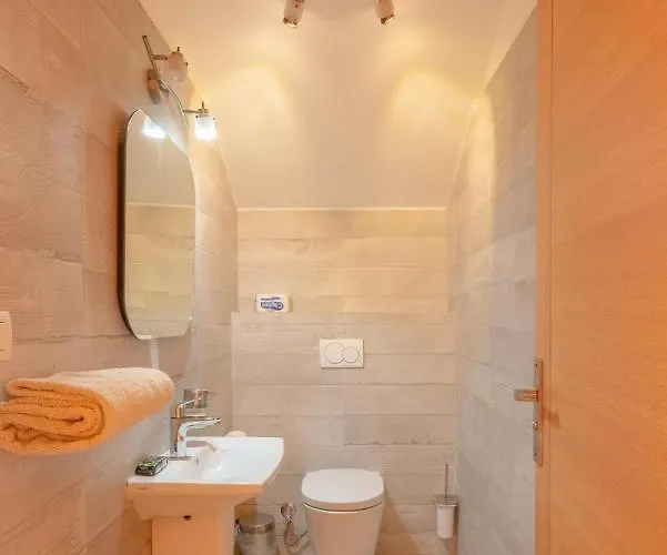 فيلة White Villa 4 Bedrooms & Private Heated Pool, Jacuzzi & Lagoon Views In Phase 4, El Gouna