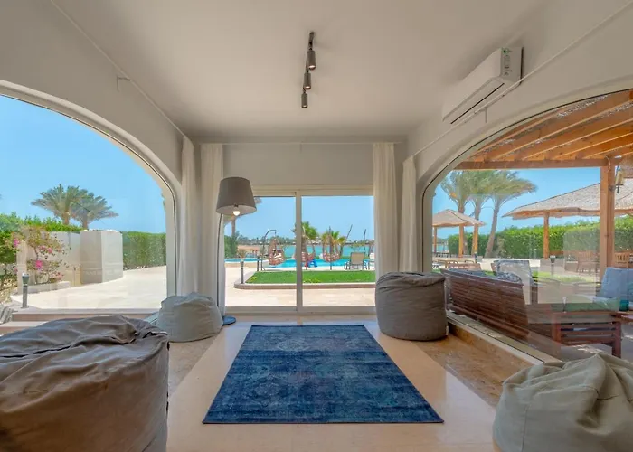 فيلة White Villa 4 Bedrooms & Private Heated Pool, Jacuzzi & Lagoon Views In Phase 4, El Gouna *
